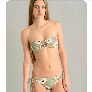 O'Neill Monaco Floral Knot bandeau bikini